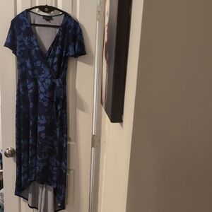 NWT Fortune + Ivy Midi Dress High Low Faux Wrap Floral Stretch V-neck Size Large